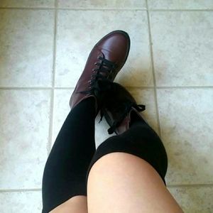 (sold)Maroon platform sneakers